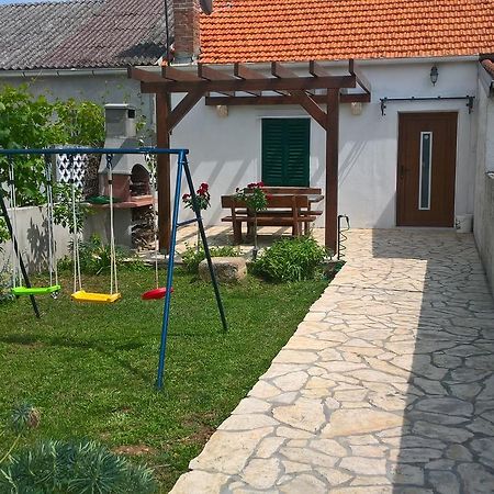 Holiday Home Arbanase ザダル エクステリア 写真